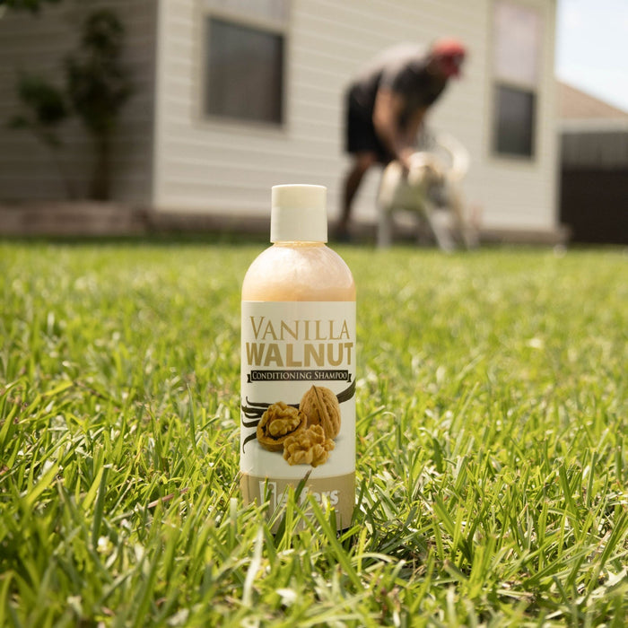 Jeffers Pet Vanilla Walnut Exfoliating Dog & Cat Conditioning Shampoo - - Animal & Pet Supplies > Pet Grooming > Pet Shampoo & Conditioner by Jeffers